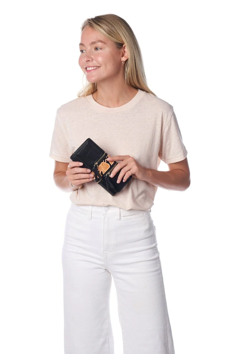 Cloud Black Continental Wallet - Image 4